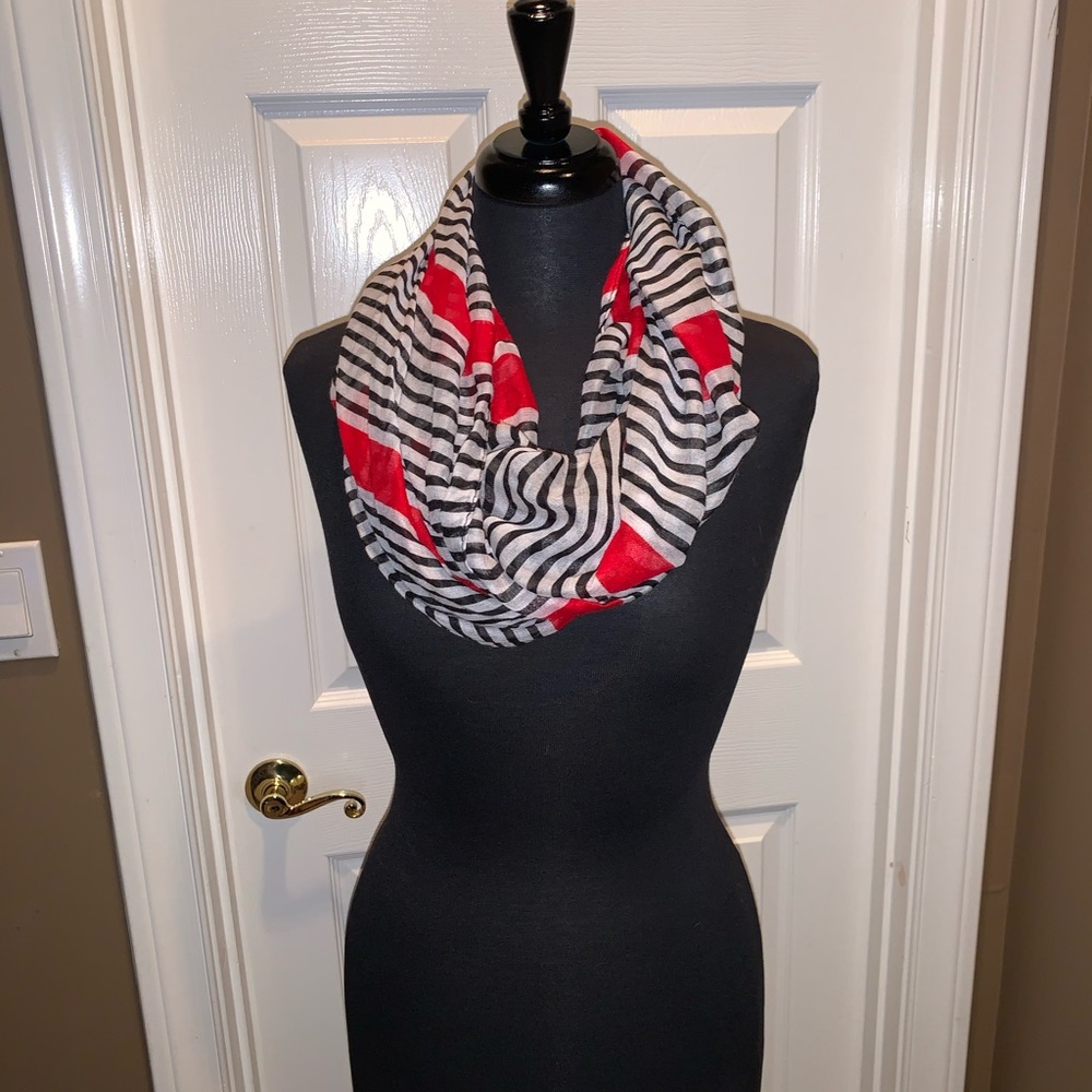 Infinity scarf - Picture 2 of 3